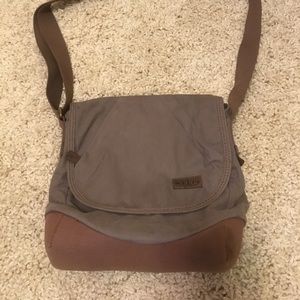 Keen Brooklyn III Travel Bag in “gargoyle” color